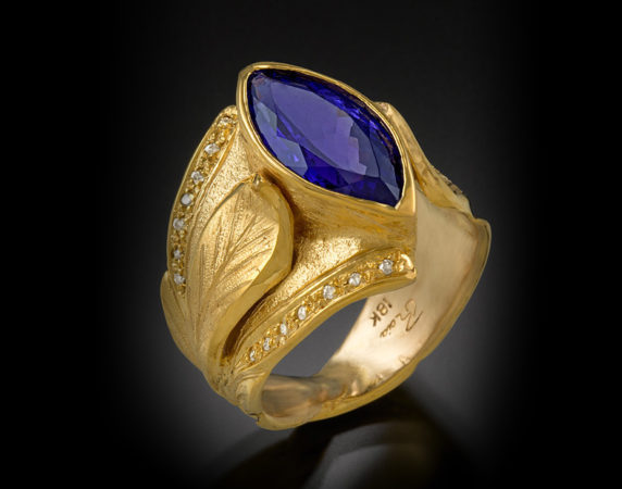 Ring-18k-Tanzanite-and-Diamonds